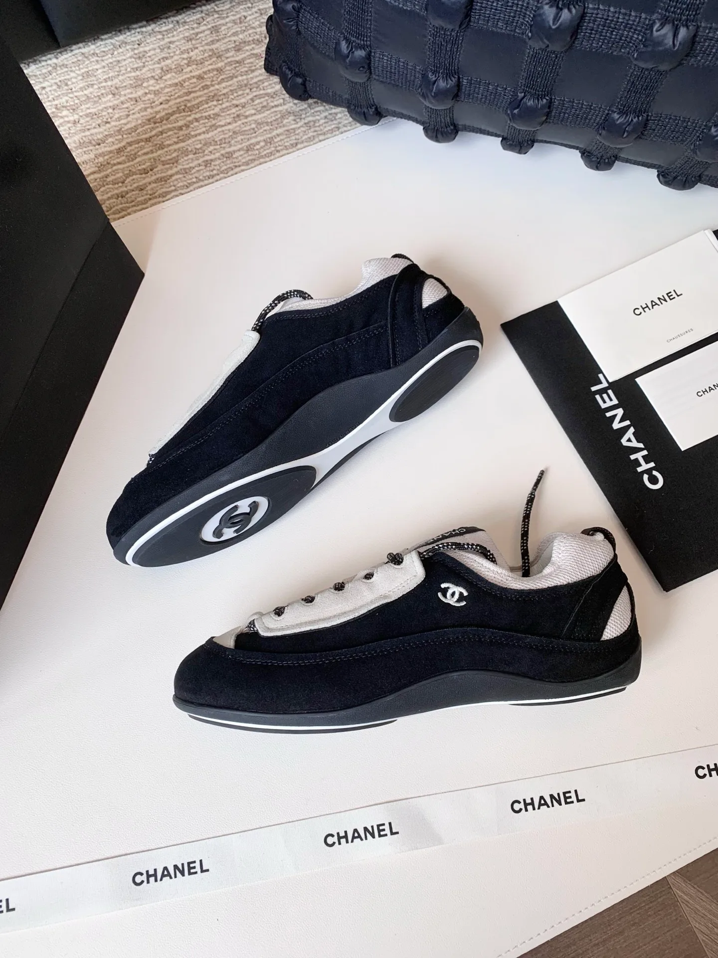 Кроссовки Женские Chanel 17989903
