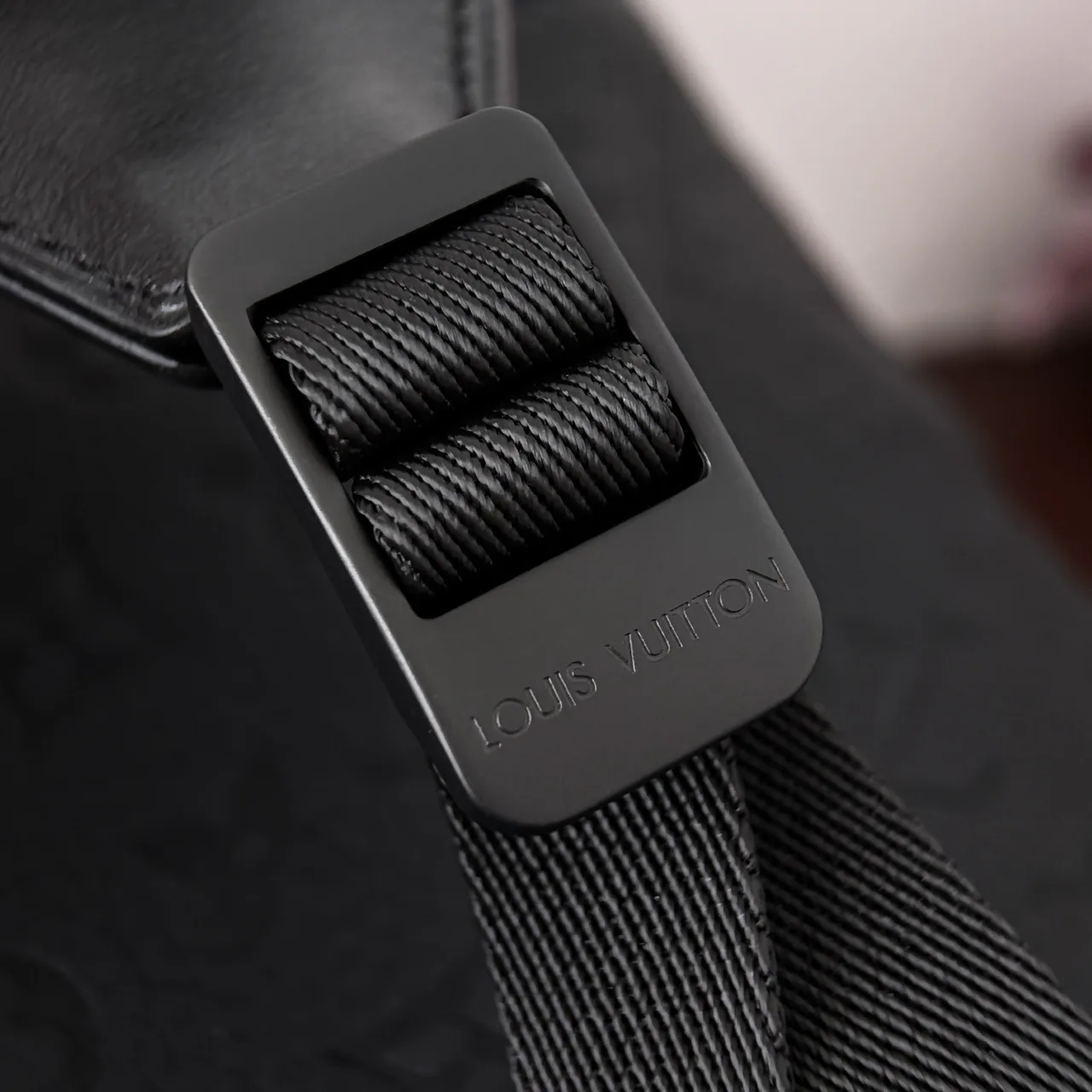 Рюкзаки Женские Louis Vuitton 17973441
