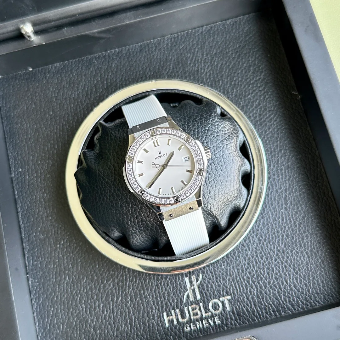 Часы Женские Hublot 17629713