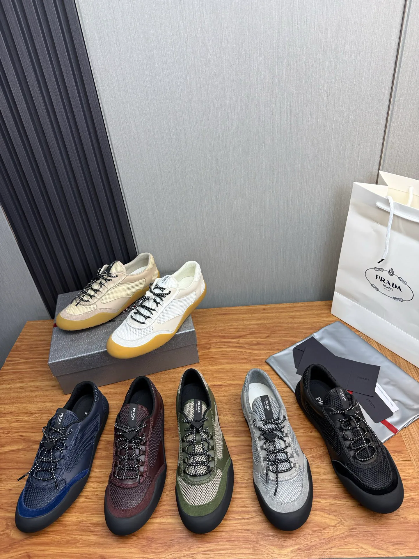 Кроссовки Мужские Prada 13537325