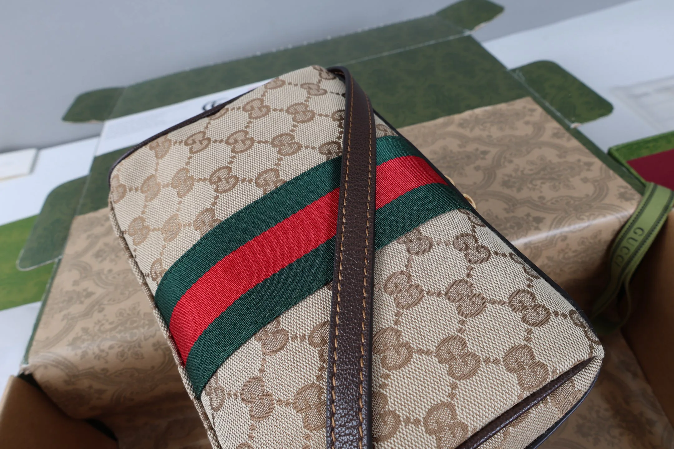 Классические Сумки Женские Gucci 18004846