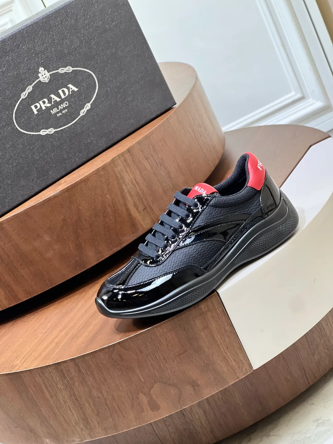 Кроссовки Женские Prada 17682038