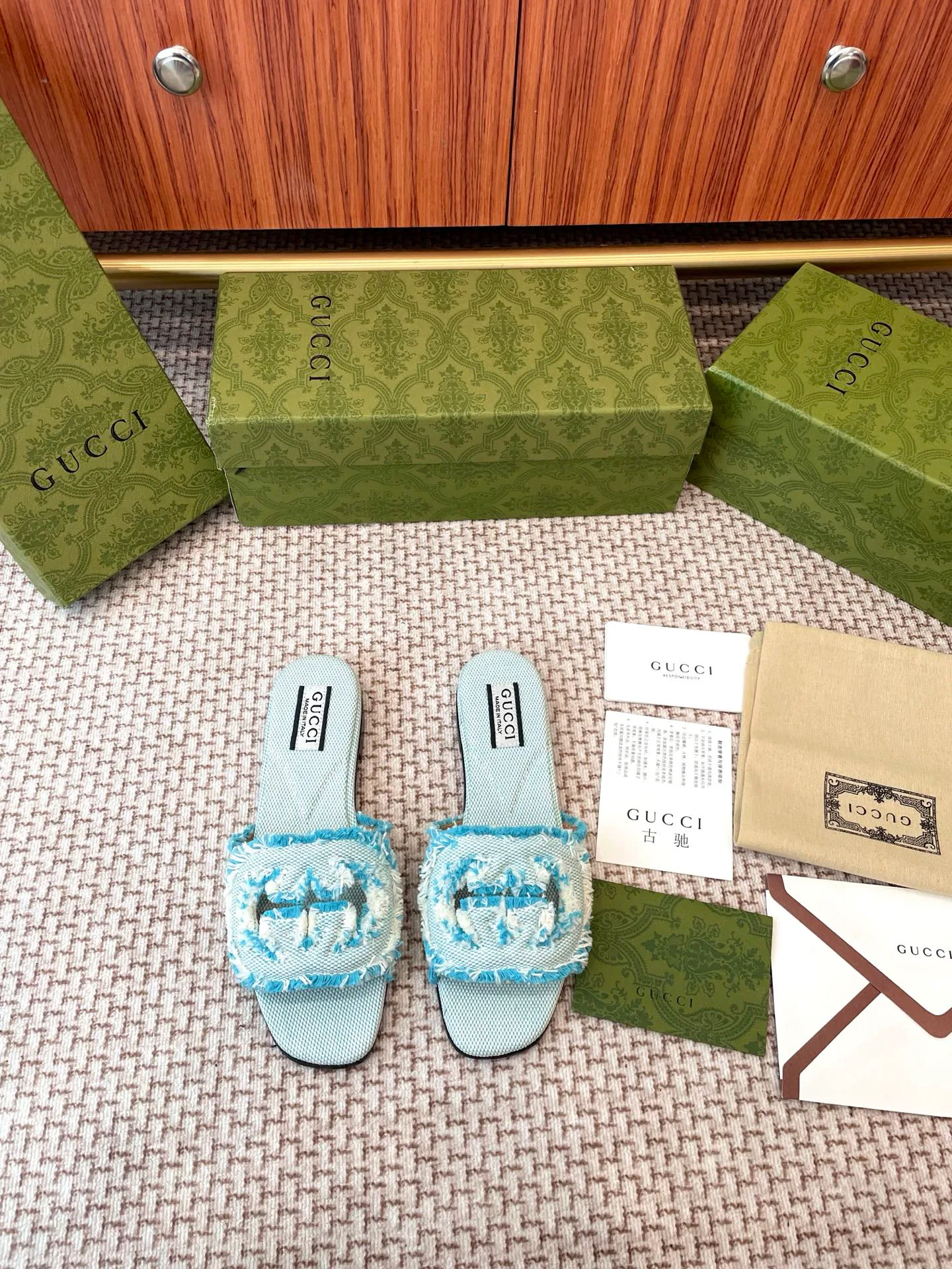 Шлепанцы Женские Gucci 32253