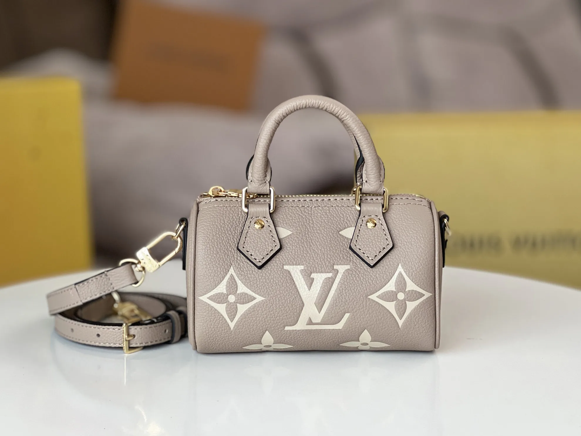 Сумки На Ремне Женские Louis Vuitton 7336