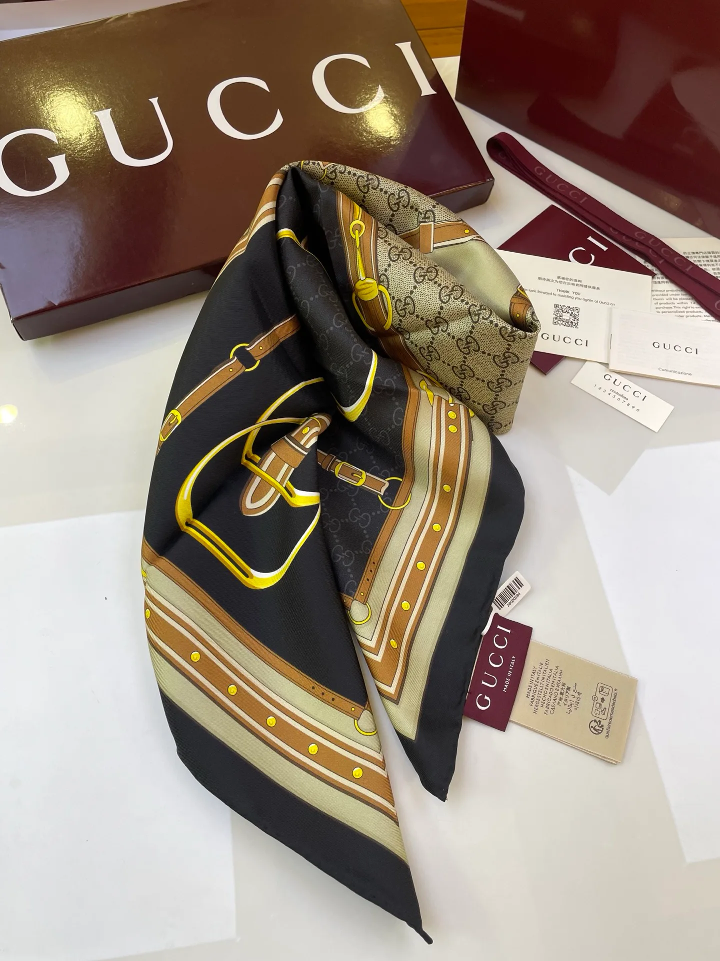 Шарфы Gucci 1786296