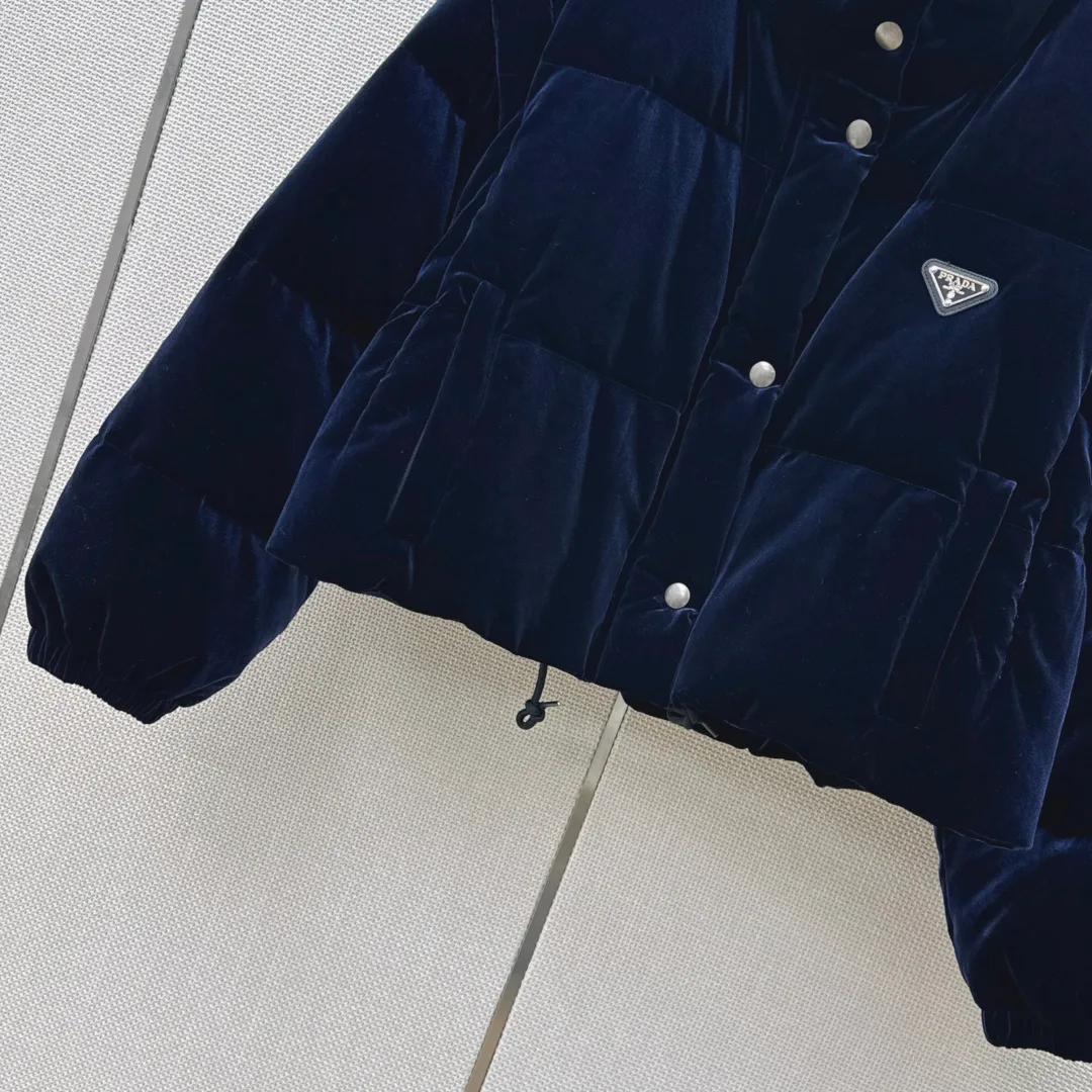 Куртки И Пуховики Женские Prada 18245858