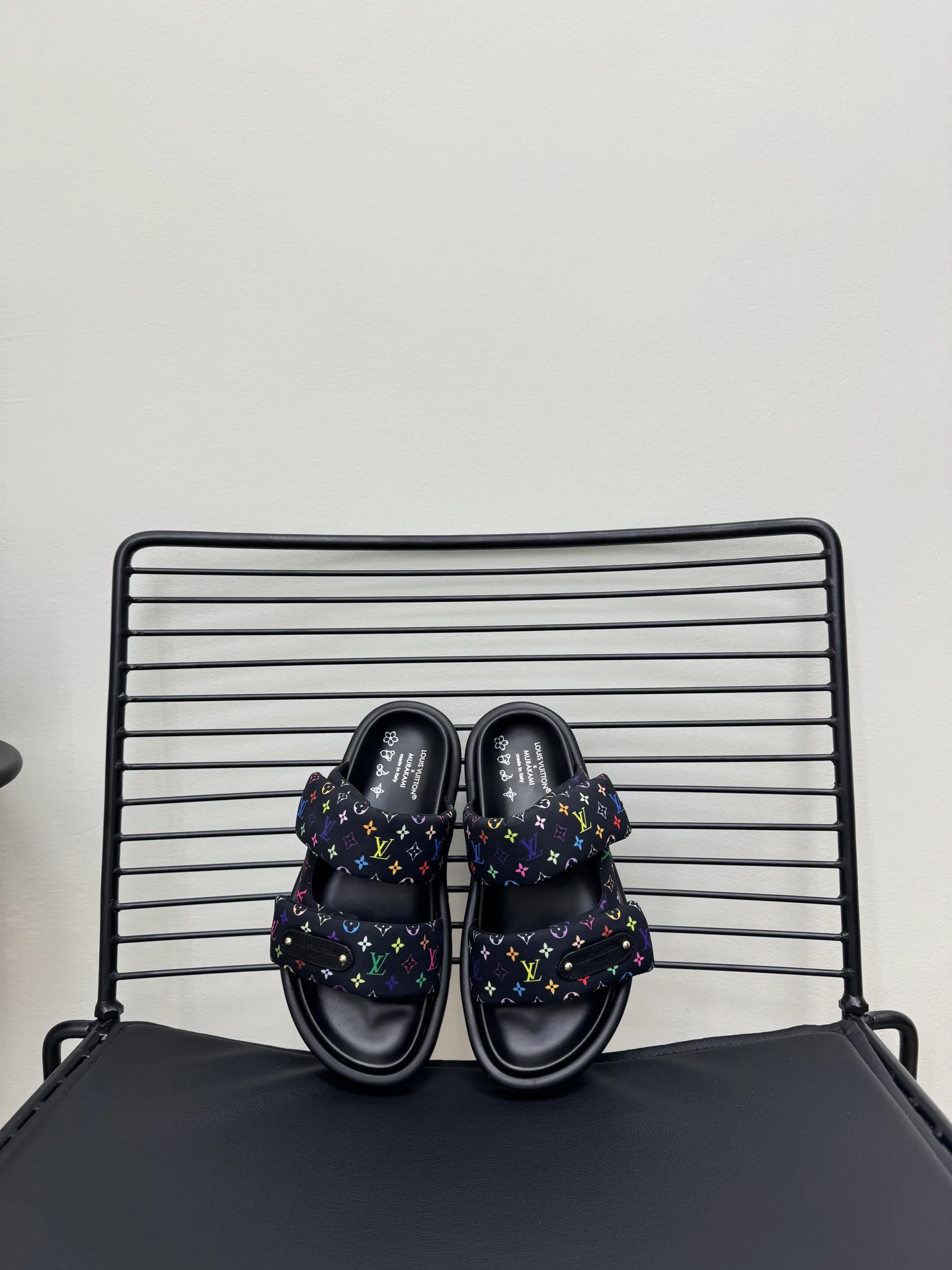 Шлепанцы Женские Louis Vuitton 11190720