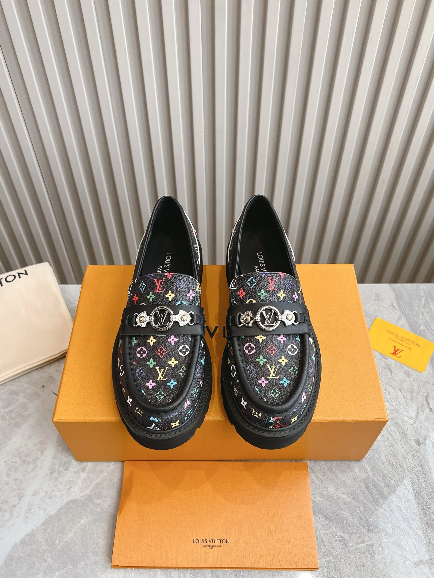 Лоферы Женские Louis Vuitton 15224