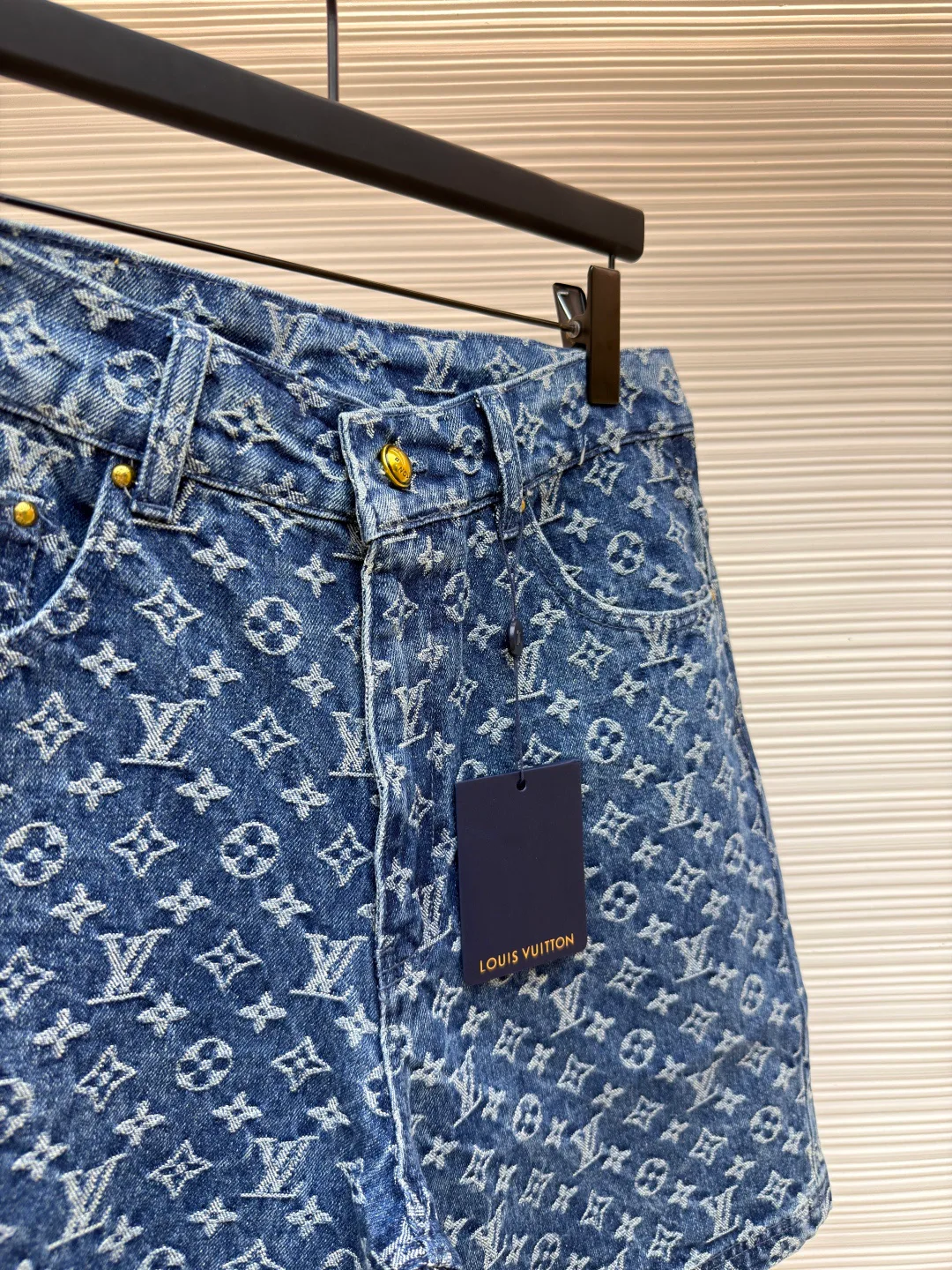 Шорты Мужские Louis Vuitton 13077110