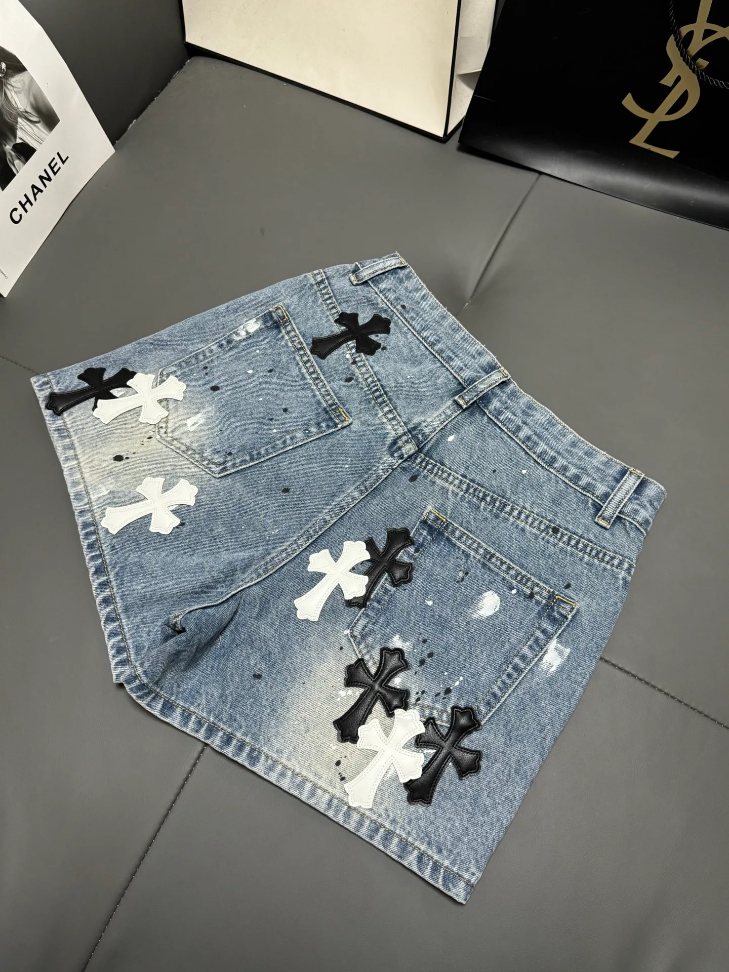 Шорты Женские Chrome Hearts 11352821