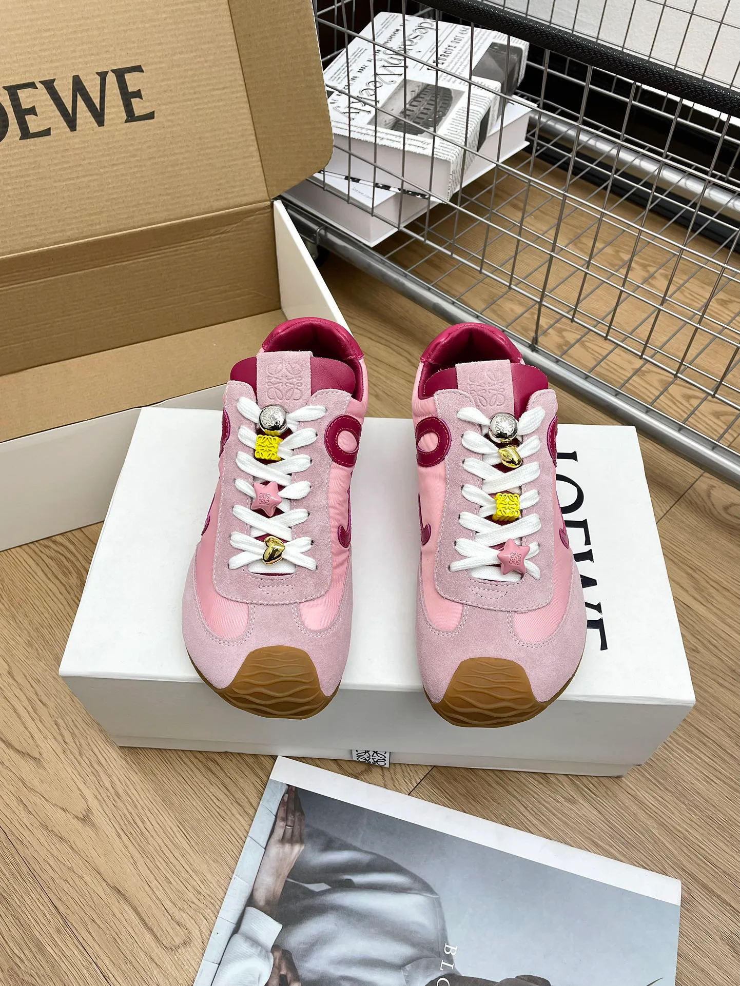 Кроссовки Женские Loewe 11189