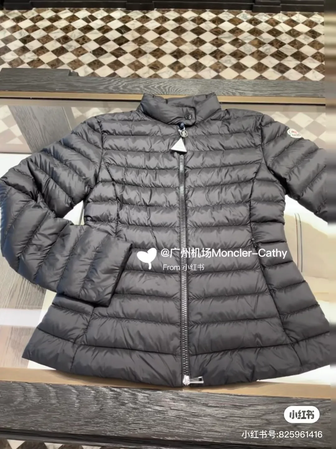 Куртки И Пуховики Женские Moncler 18517133