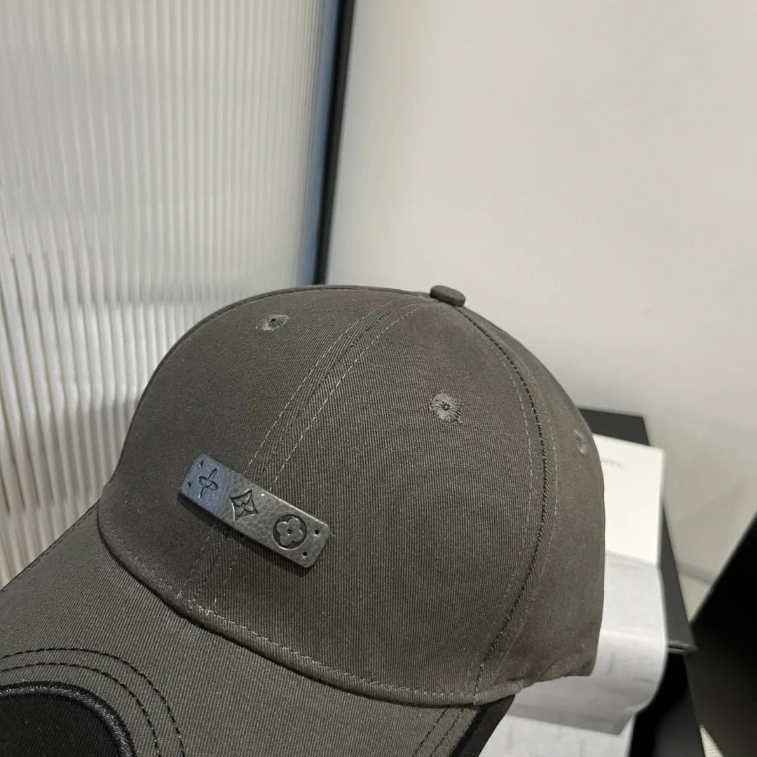 Головные Уборы Louis Vuitton 24926