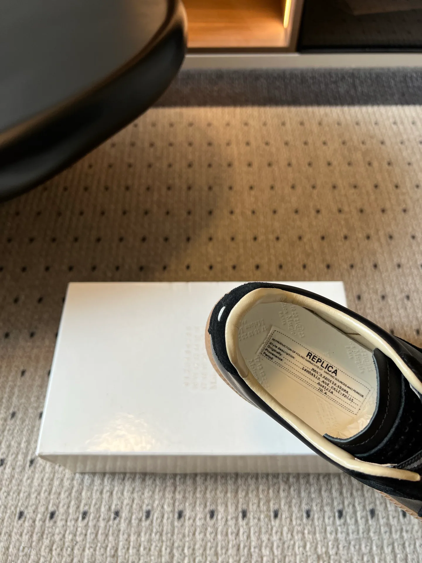 Кроссовки Женские Maison Margiela 17568940