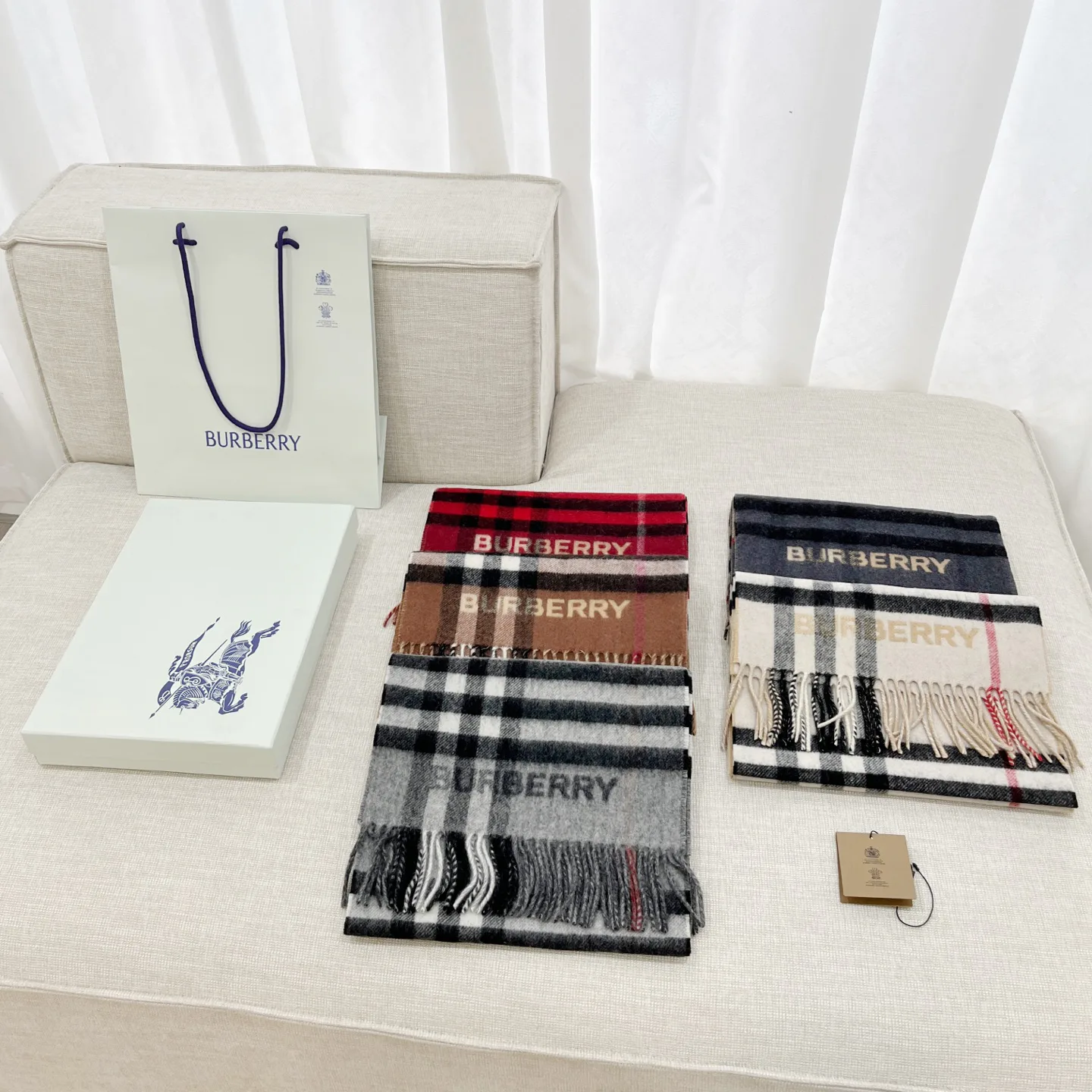 Шарфы Burberry 287827