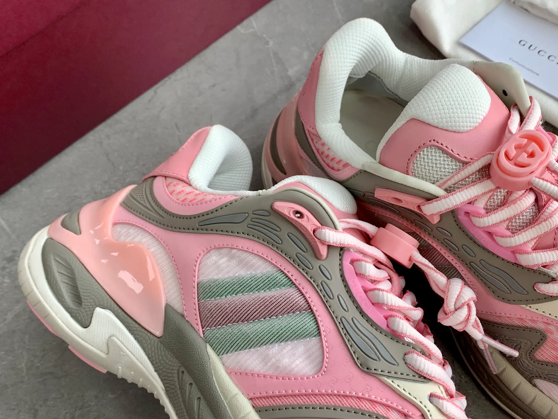 Кроссовки Женские Gucci 173458