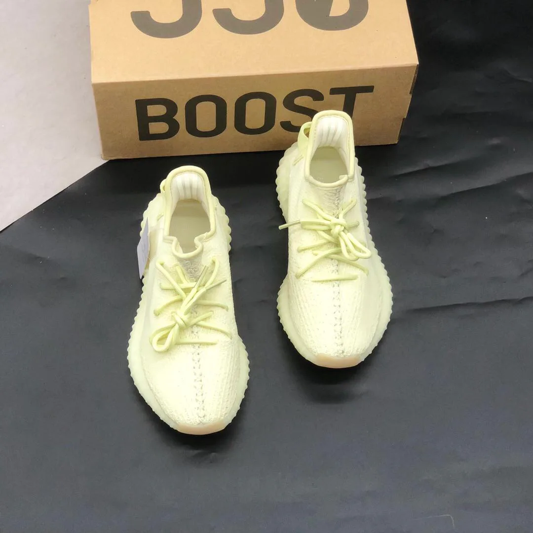 Кроссовки Женские Yeezy 17388180
