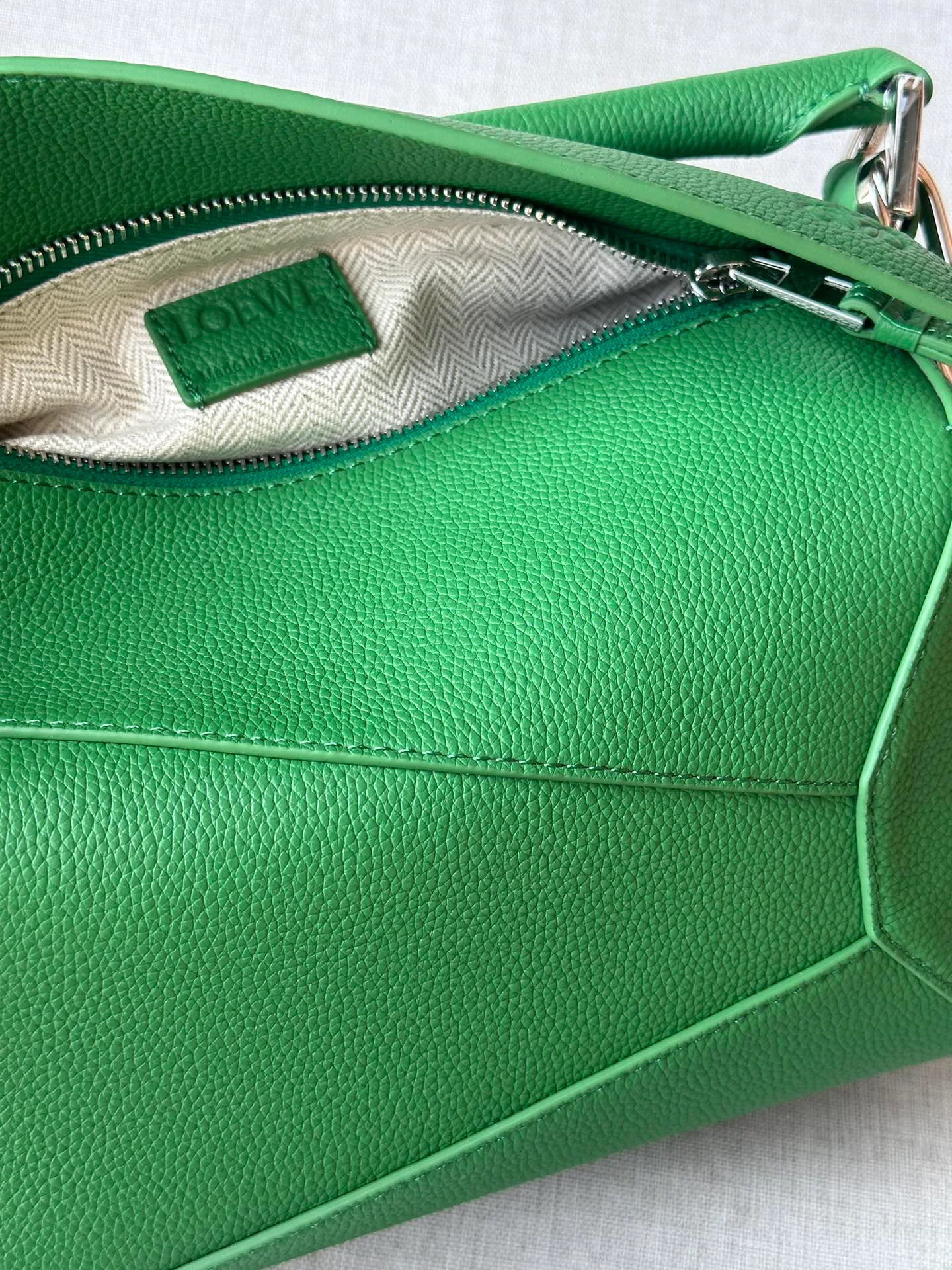 Классические Сумки Женские Loewe 11621928