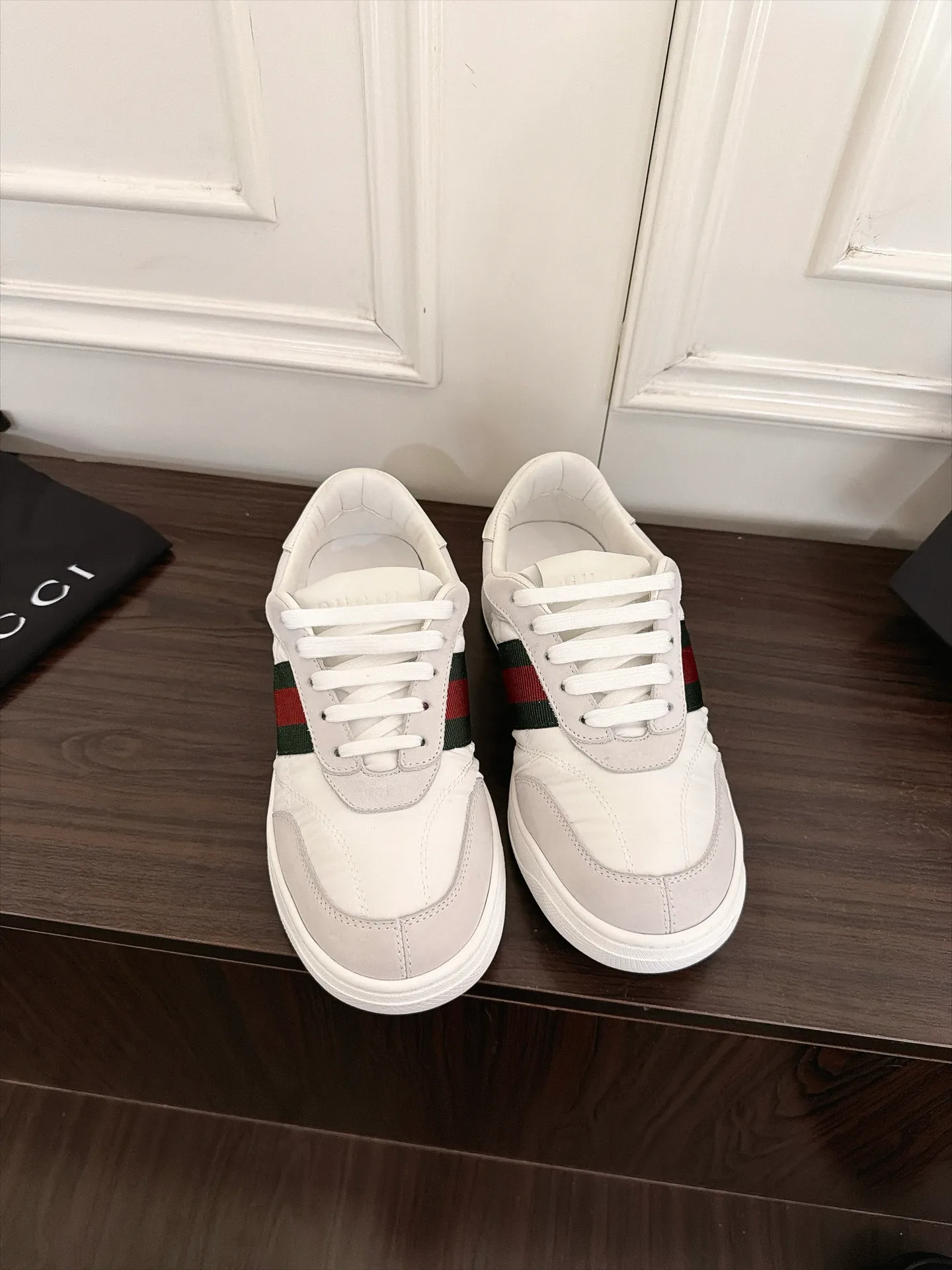 Кроссовки Женские Gucci 17963555