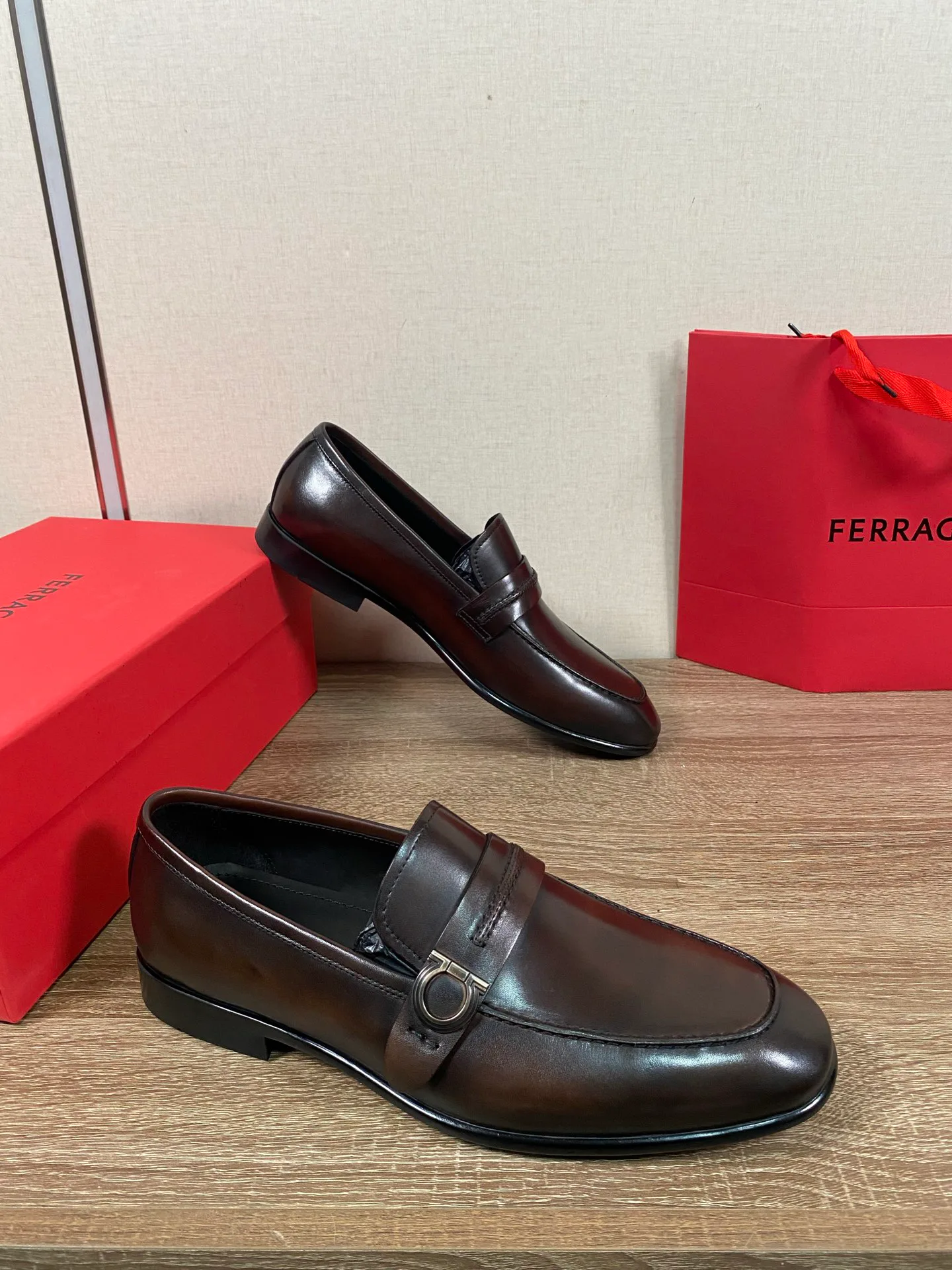 Лоферы И Туфли Мужские Salvatore Ferragamo 18078628