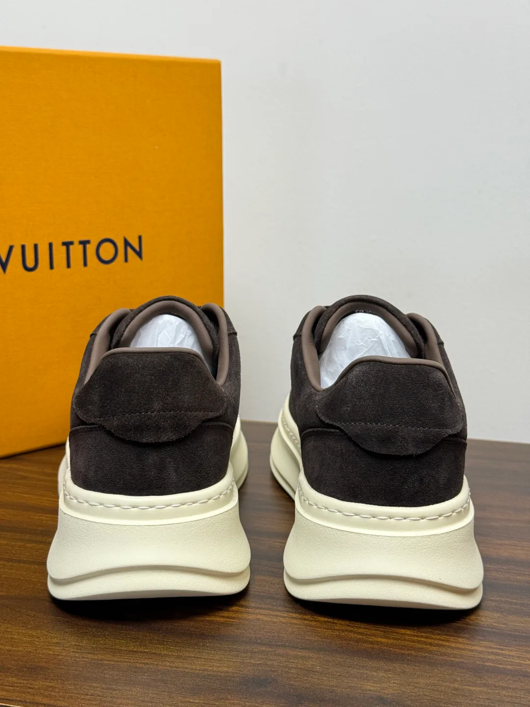Кроссовки Мужские Louis Vuitton 19569380