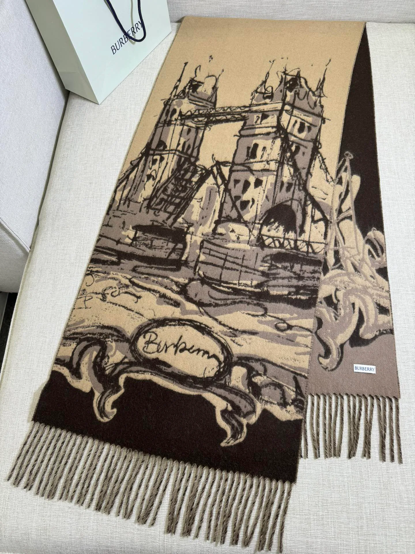 Шарфы Burberry 2212