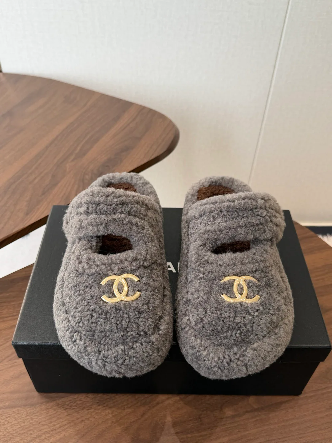 Тапочки Женские Chanel 19152367