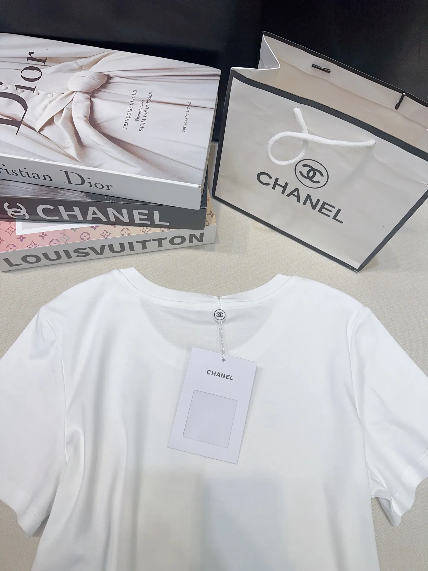 Футболки Женские Chanel 10612520