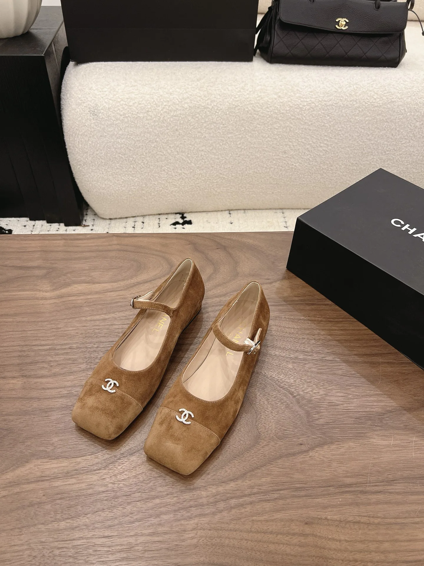 Туфли Женские Chanel 17582591