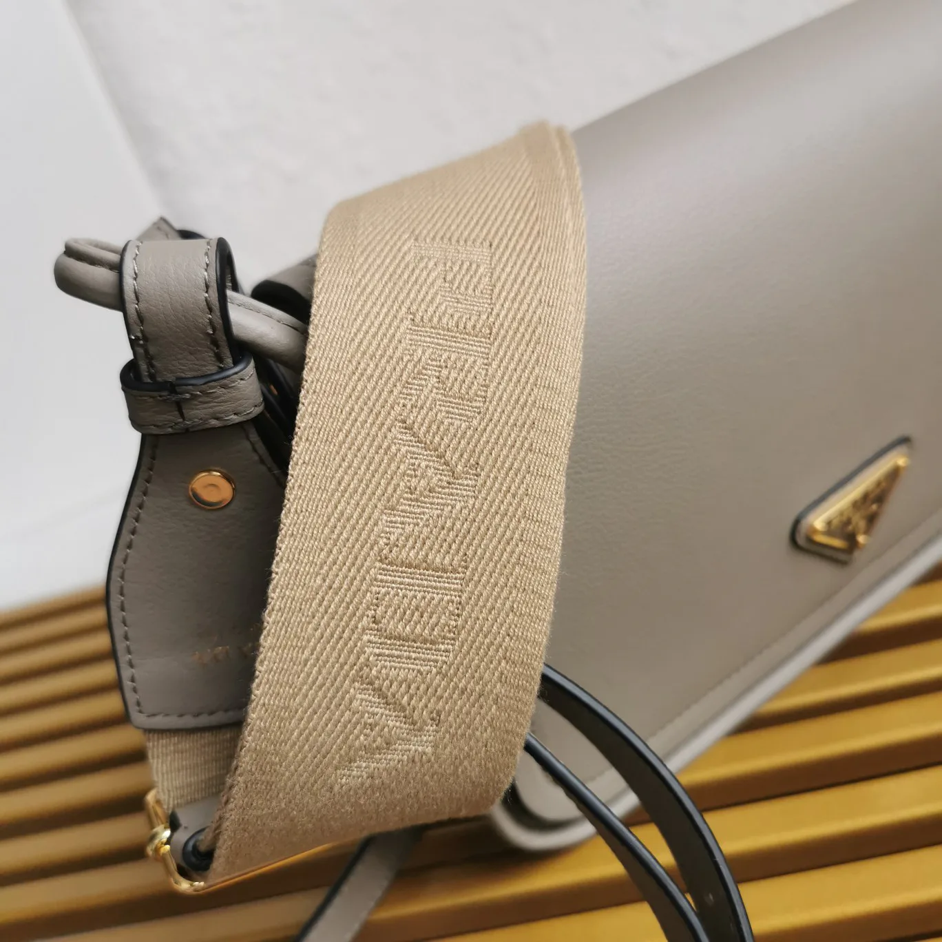 Сумки На Ремне Женские Prada 87209