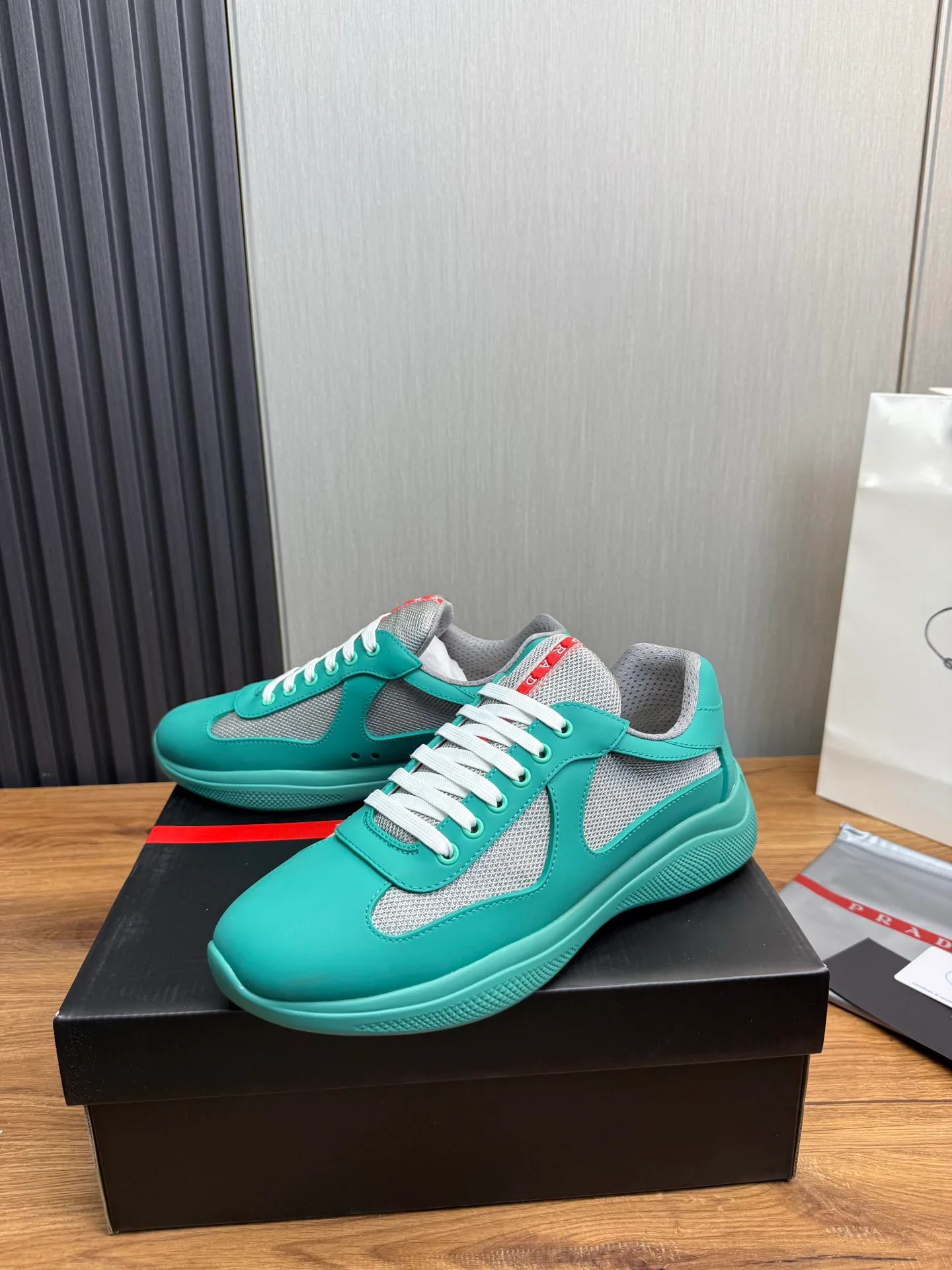 Кроссовки Женские Prada 1261593