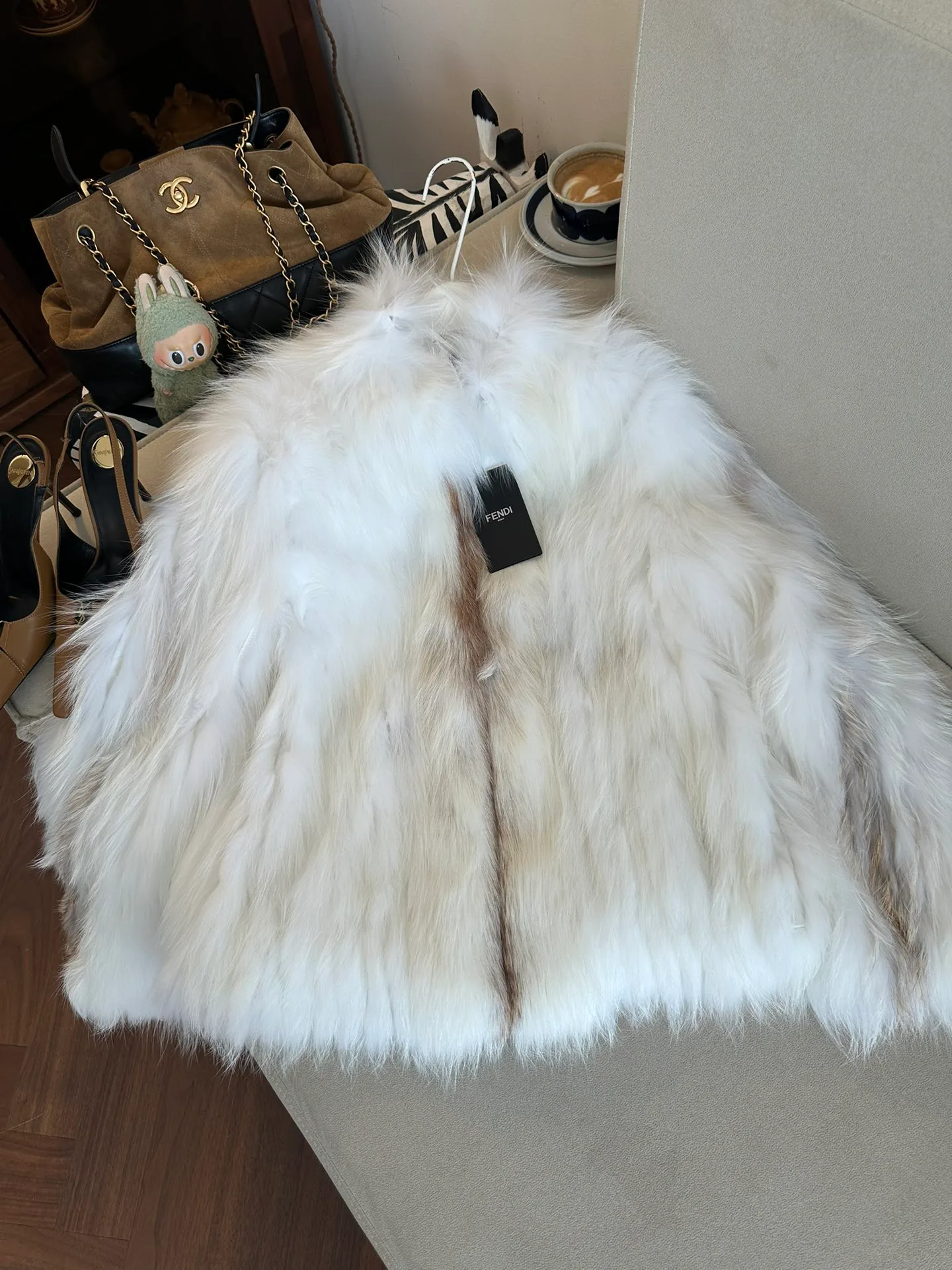 Шубы Женские Fendi 18437634