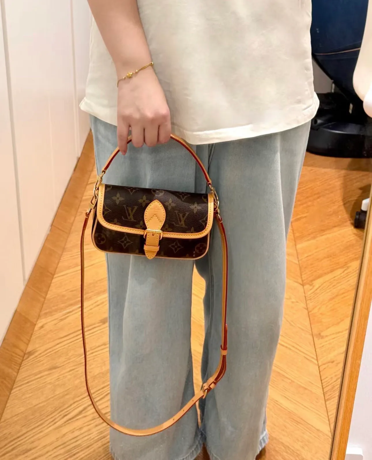 Клатчи Женские Louis Vuitton 11564823