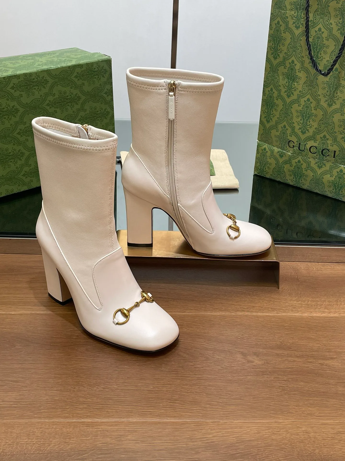 Ботильоны Женские Gucci 18083285