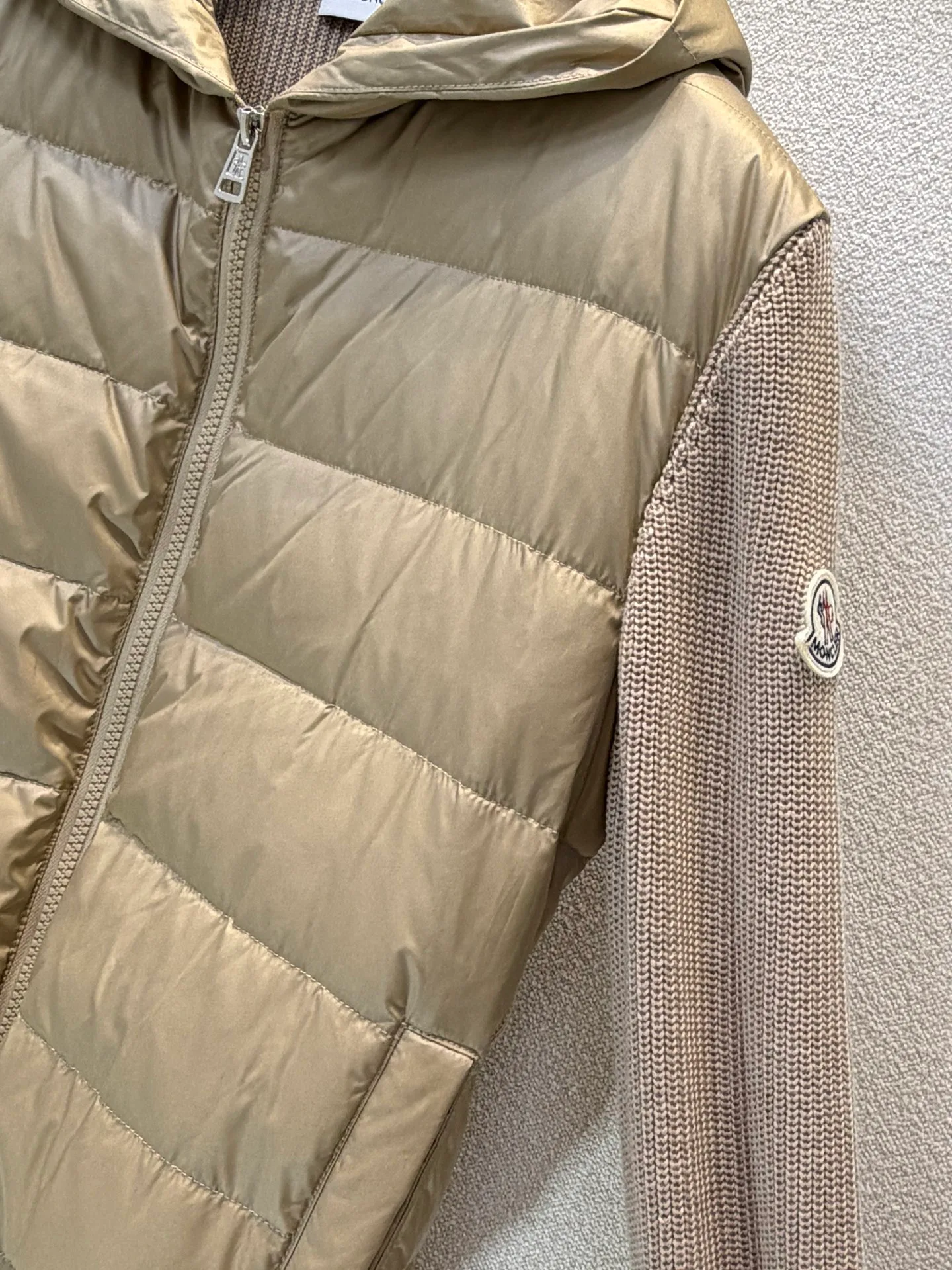 Куртки И Пуховики Женские Moncler 19114367