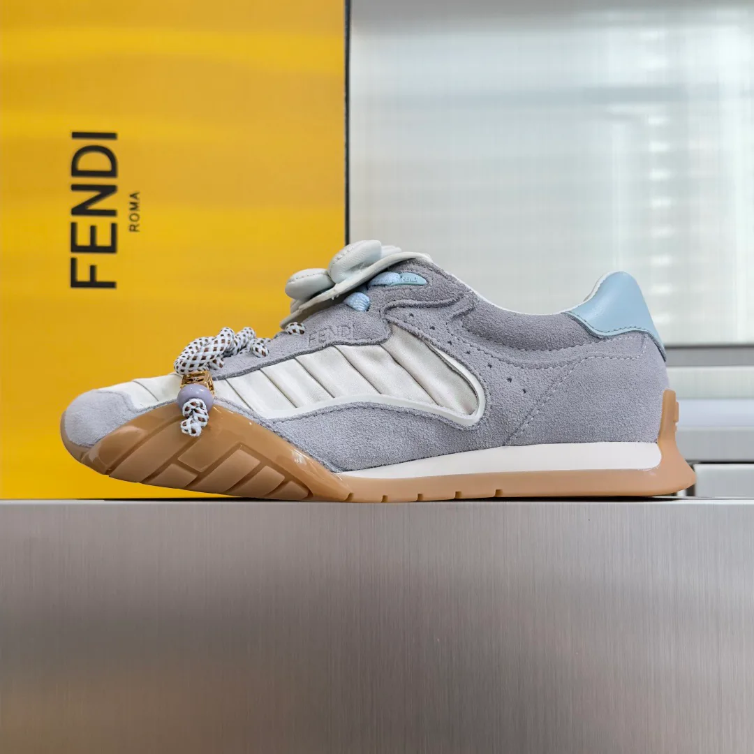 Кроссовки Женские Fendi 12708145