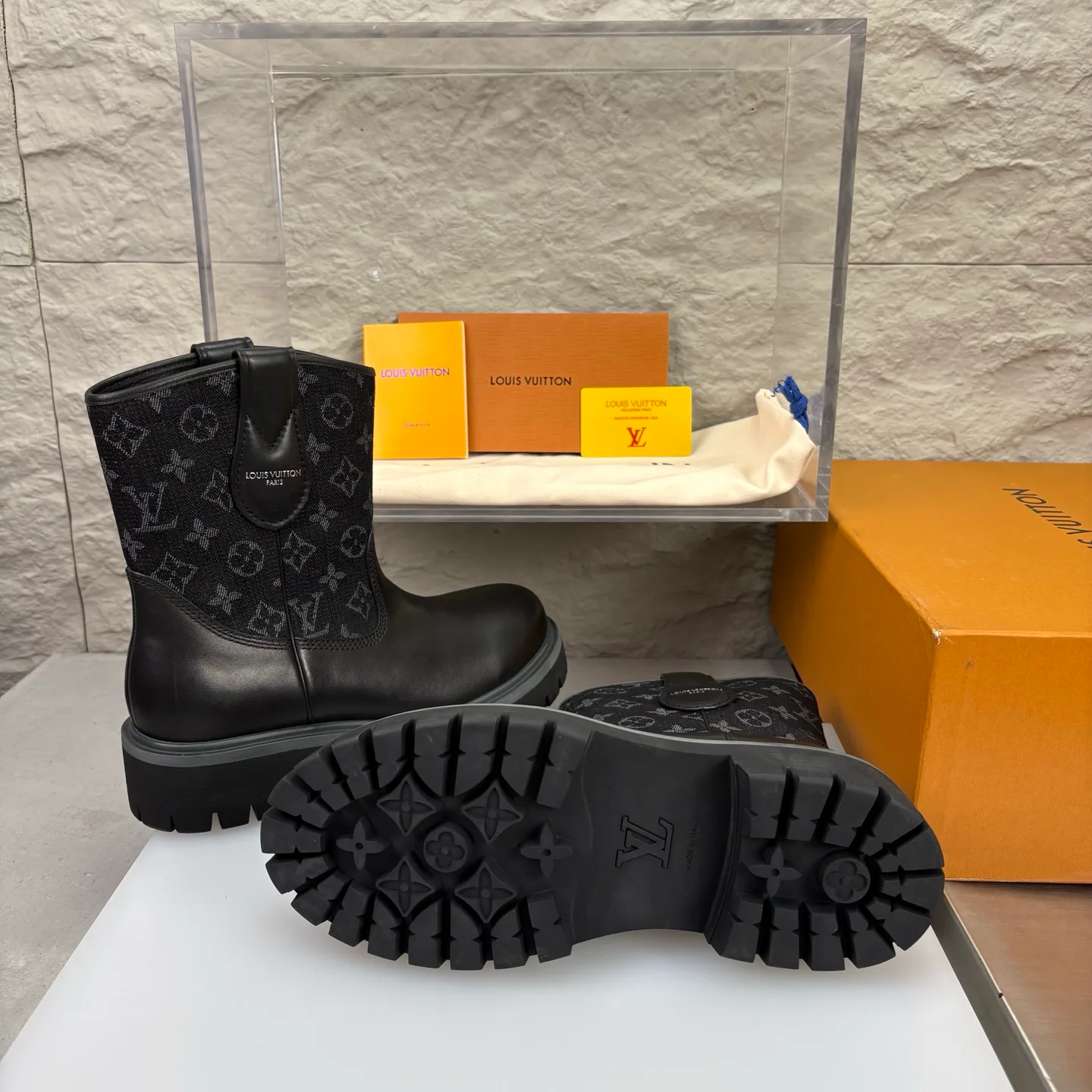 Ботинки Мужские Louis Vuitton 18719622