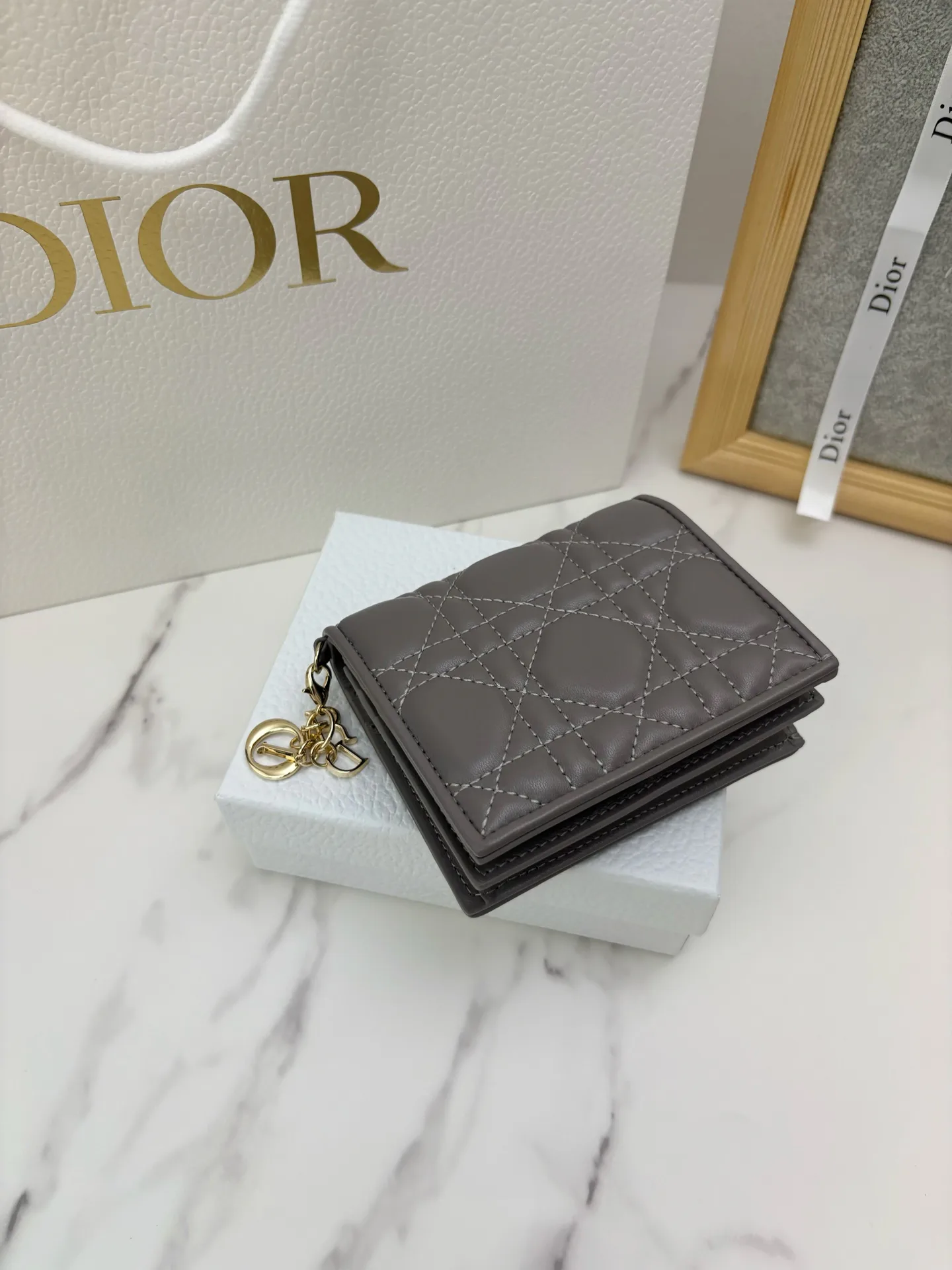 Клатчи Женские Christian Dior 17204375