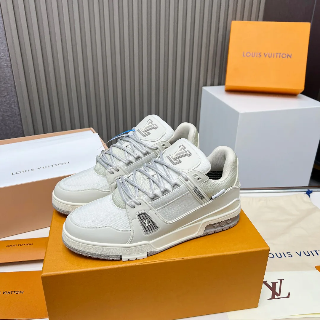 Кроссовки Женские Louis Vuitton 11707352