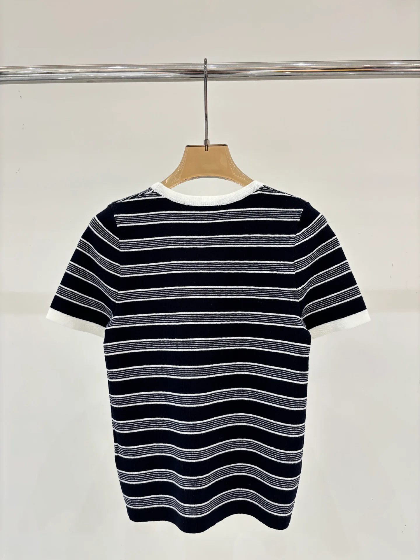 Футболки Женские Saint Laurent 11887461