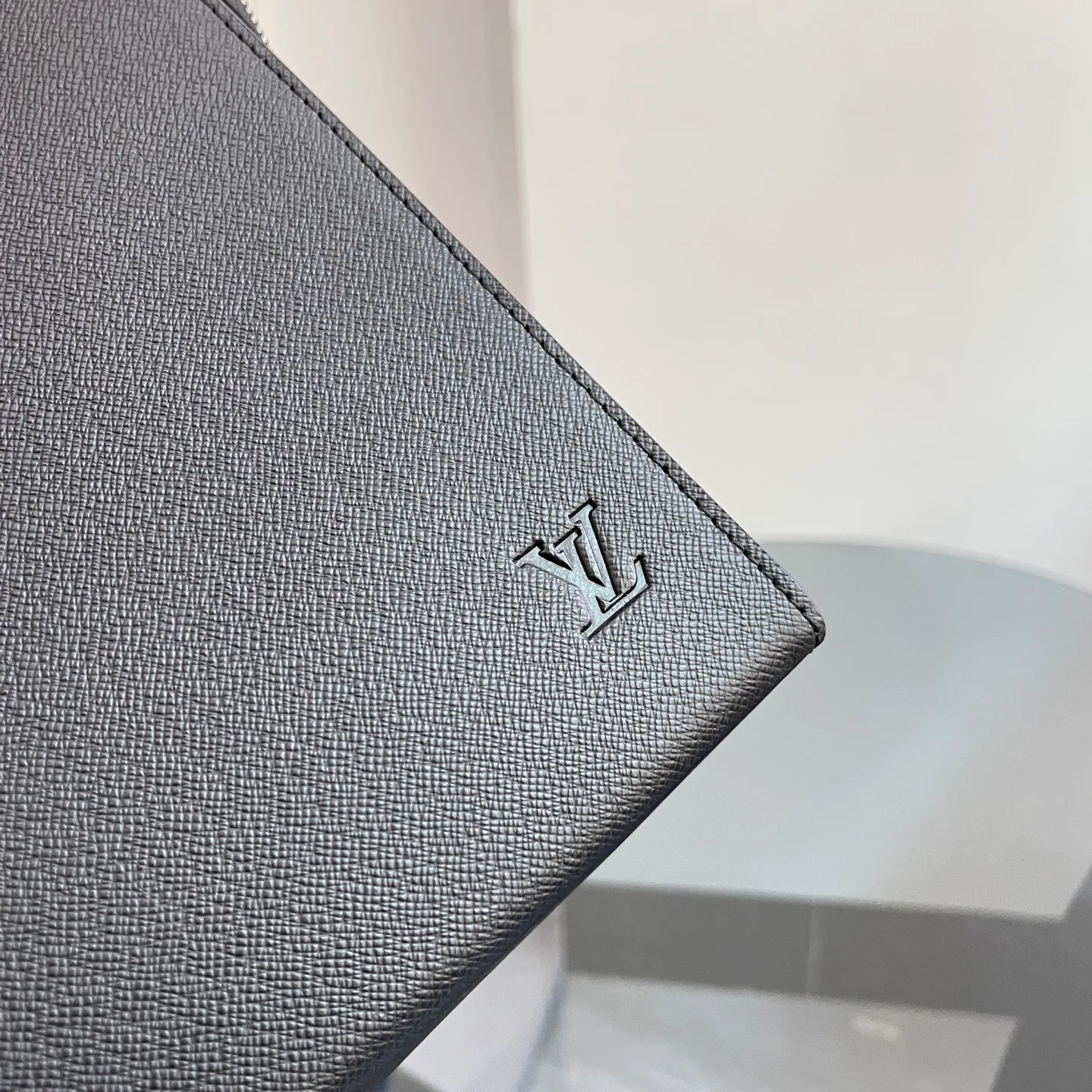 Клатчи Женские Louis Vuitton 11668940