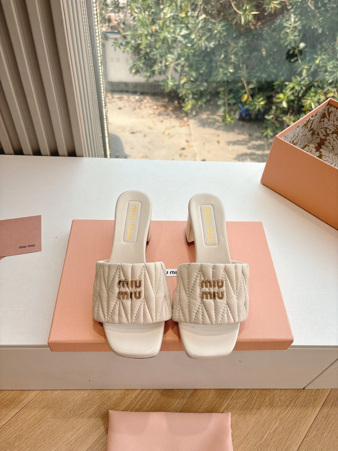 Босоножки Женские Miu Miu 22374