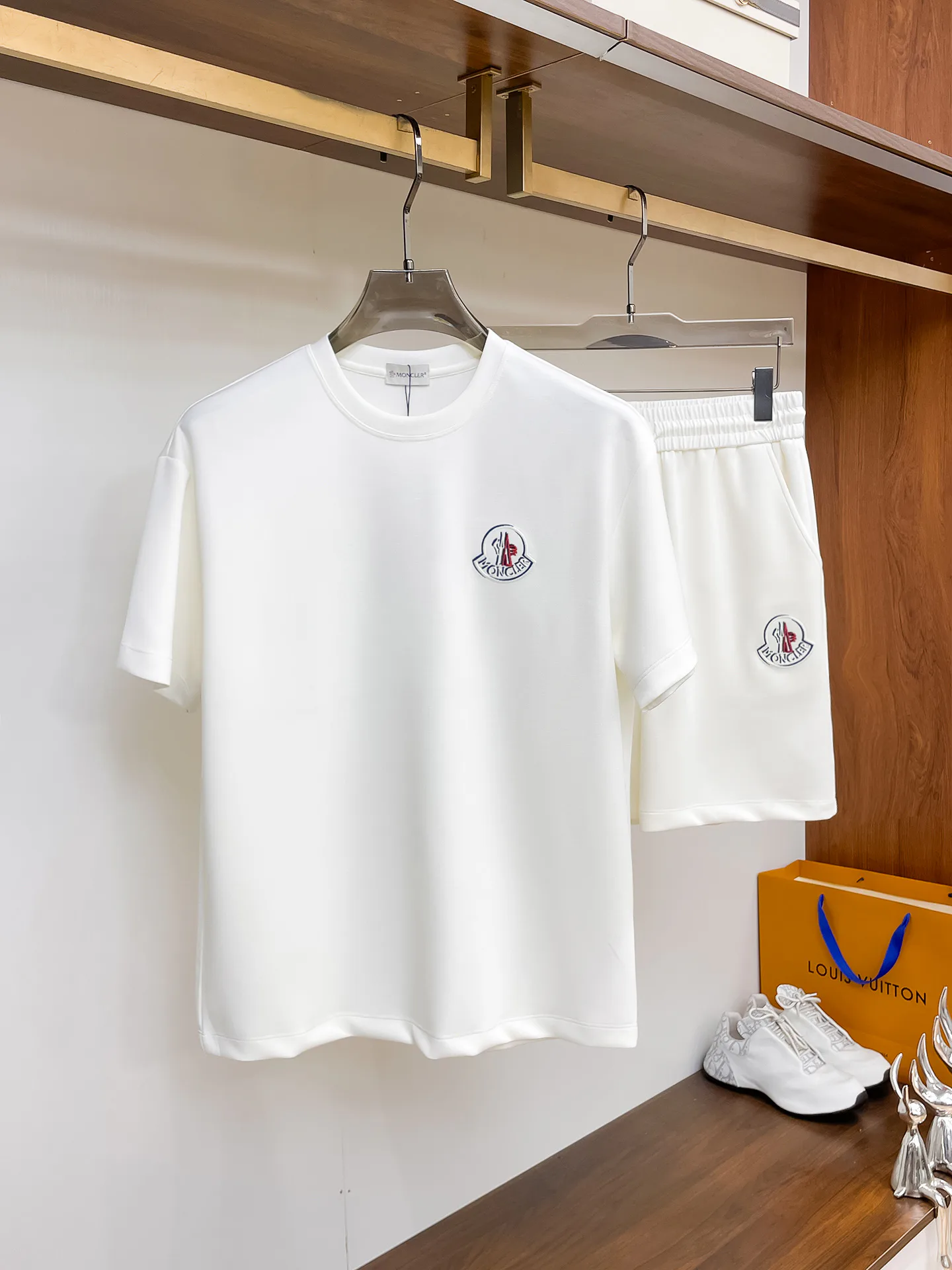 Куртки И Пуховики Мужские Moncler 13255783