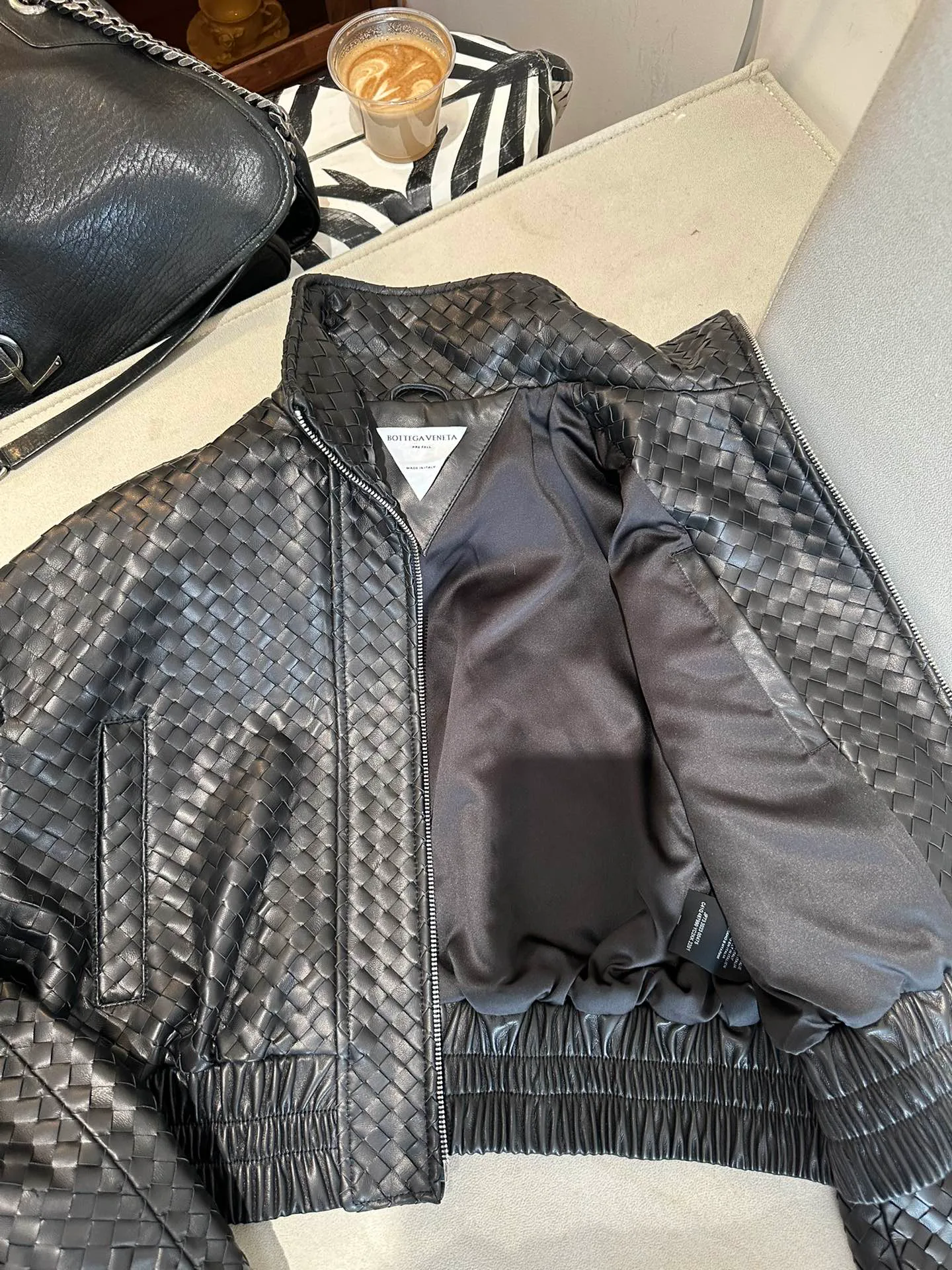 Кожаные Куртки И Дублёнки Женские Bottega Veneta 11624980