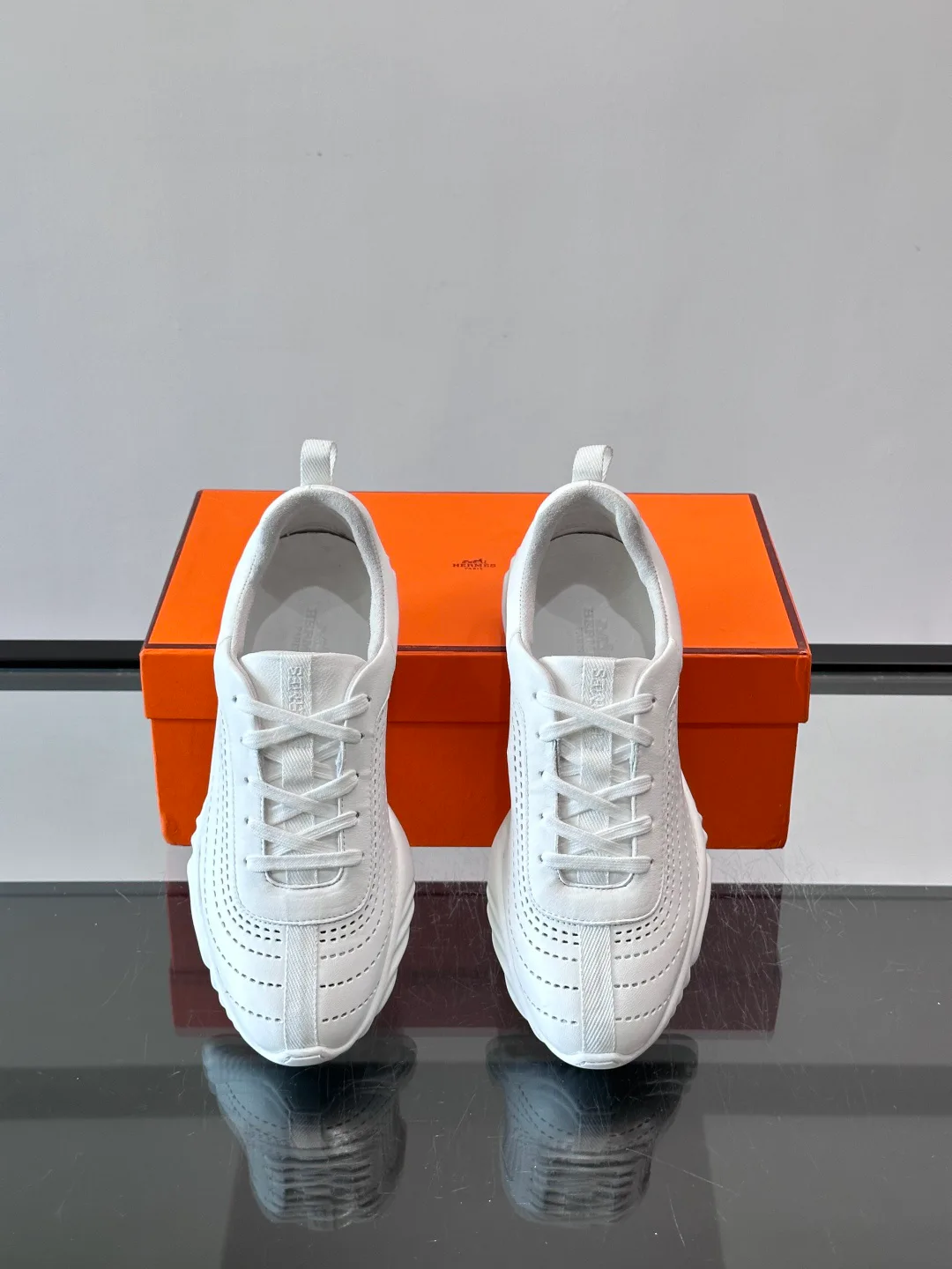 Кроссовки Женские Hermes 17439912
