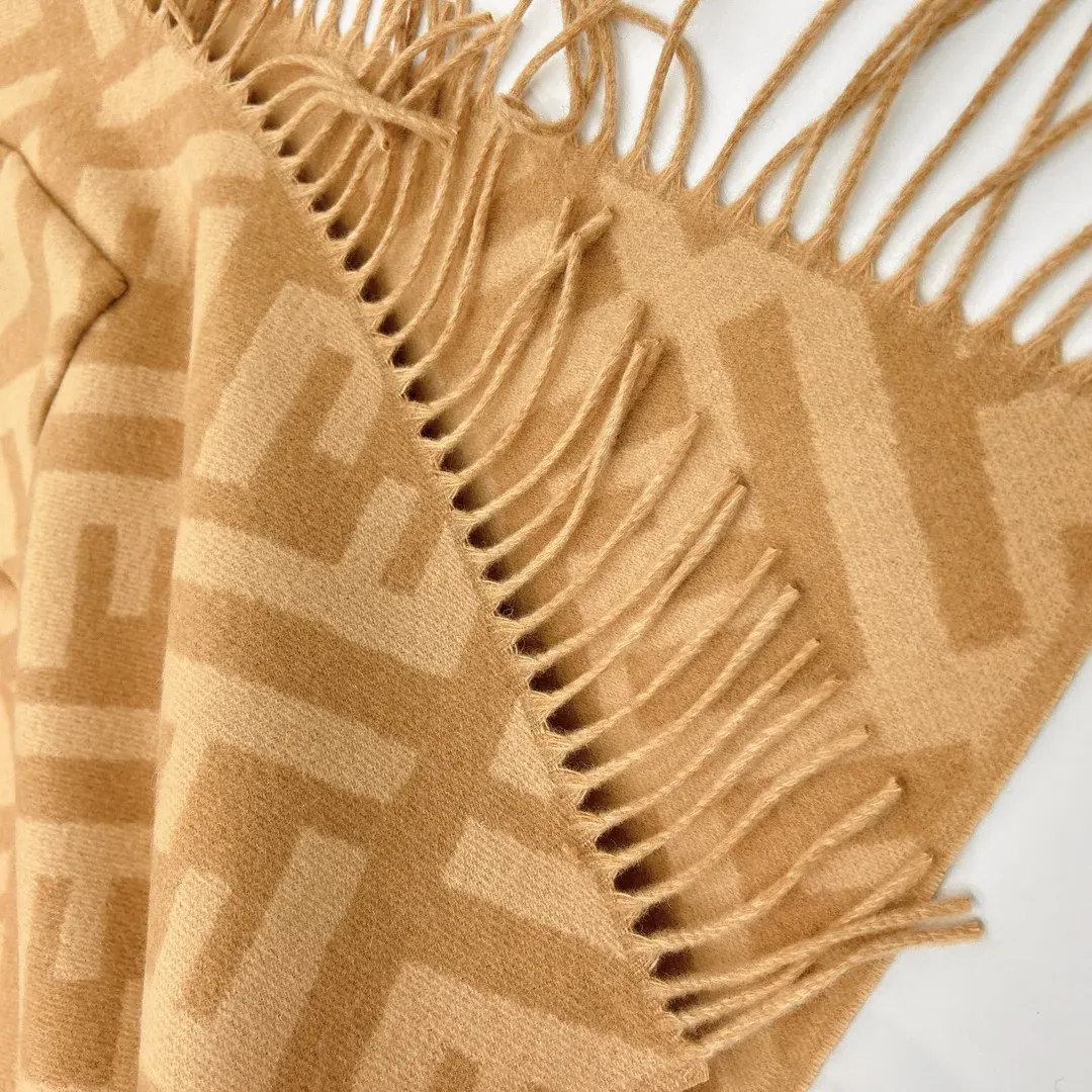 Шарфы Fendi 1669556