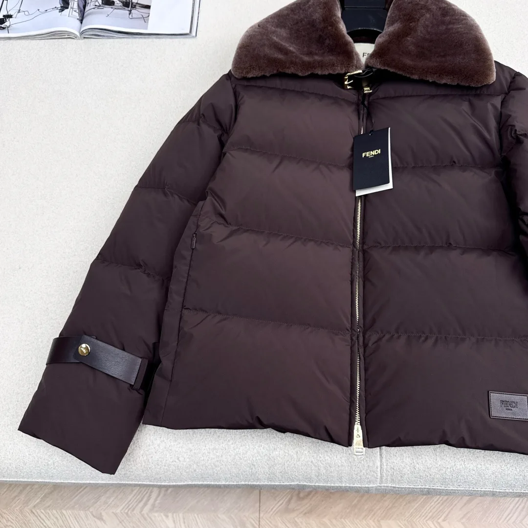 Куртки Женские Fendi 354402