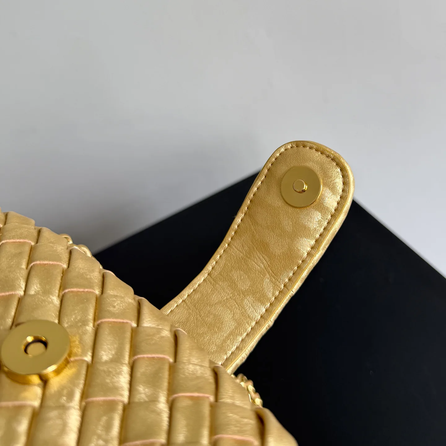Клатчи Женские Bottega Veneta 13882350