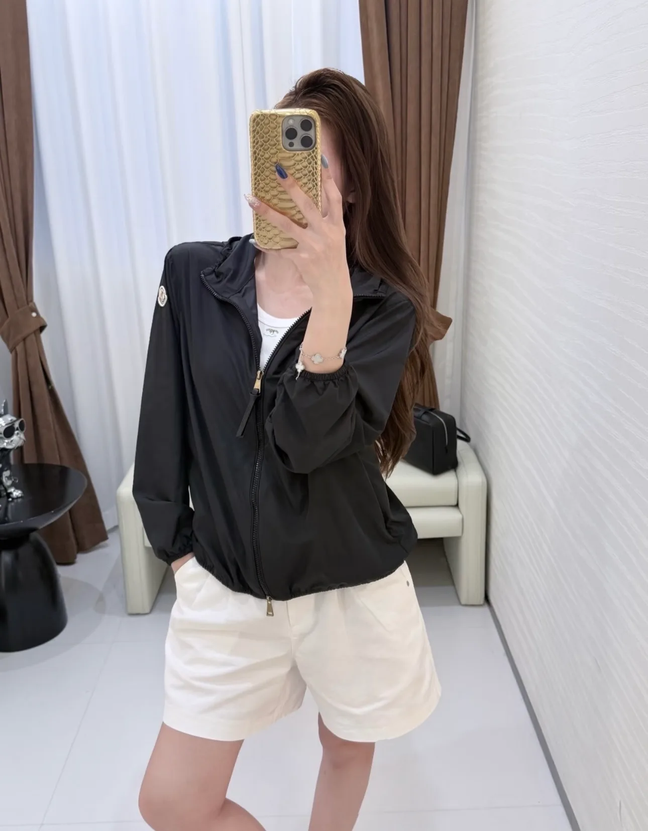 Куртки И Пуховики Женские Moncler 17288107