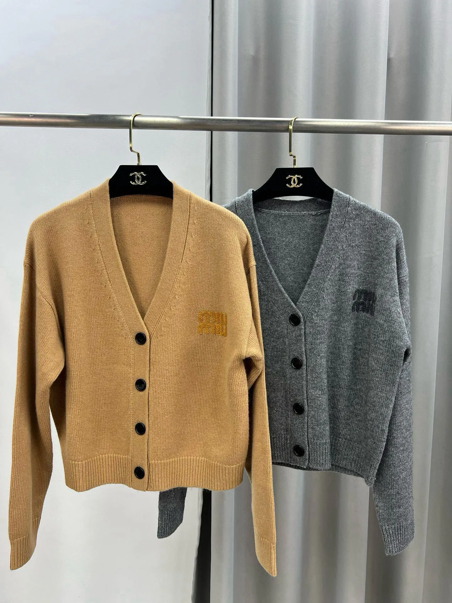 Джемперы И Свитеры Женские Miu Miu 1735391